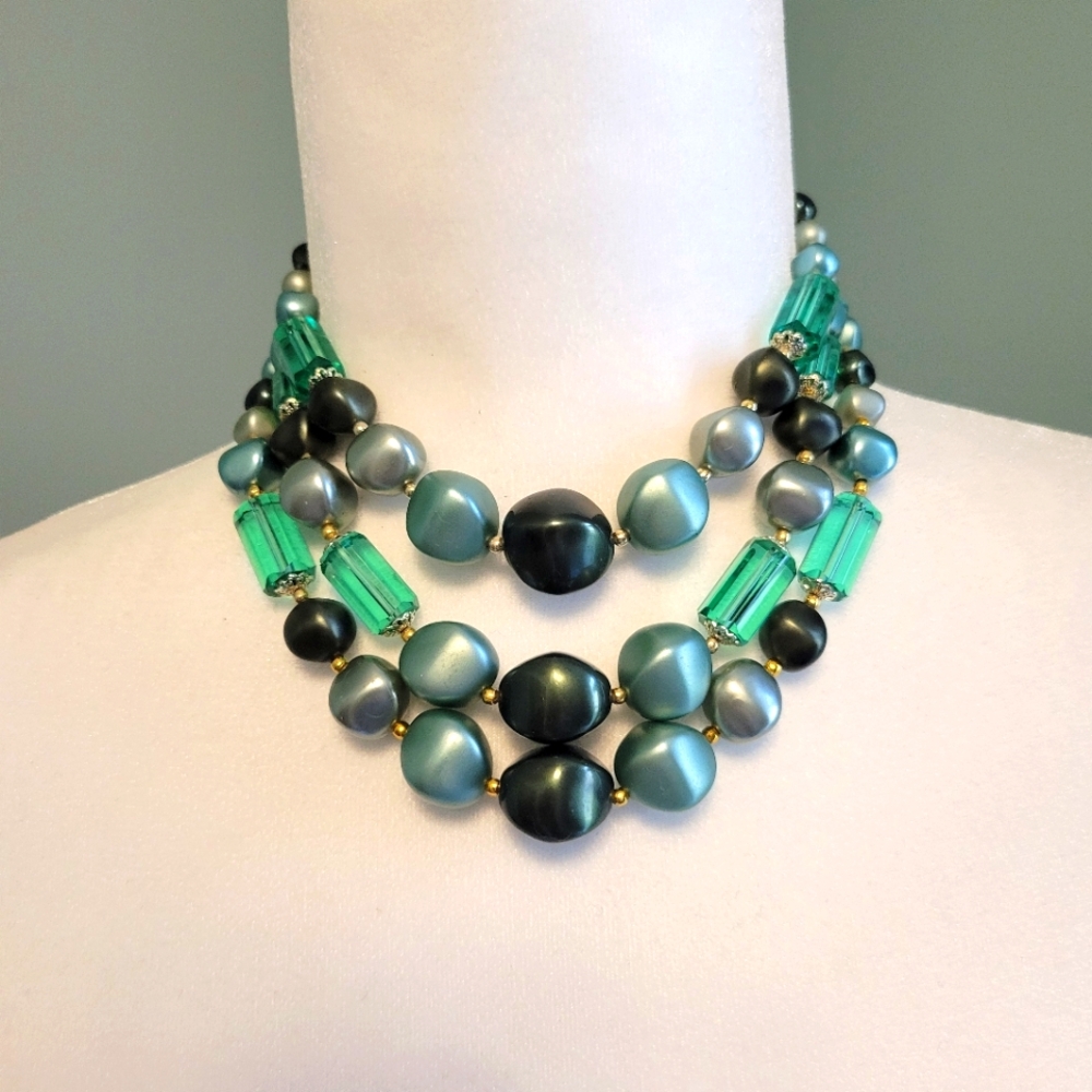 Vintage Faux Green Pearl and Glass Bead Triple Strand Layered Necklace Japan